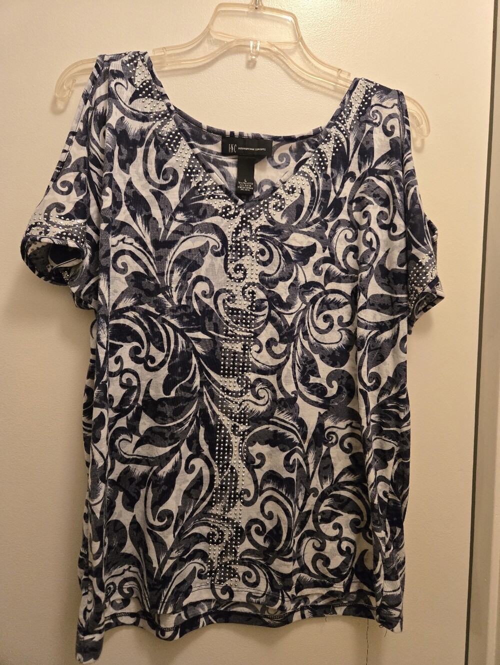 INC International Concepts Cold Shoulder Rhinestone Paisley Top Black Gray L